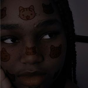 Meet your Posher, Bibi